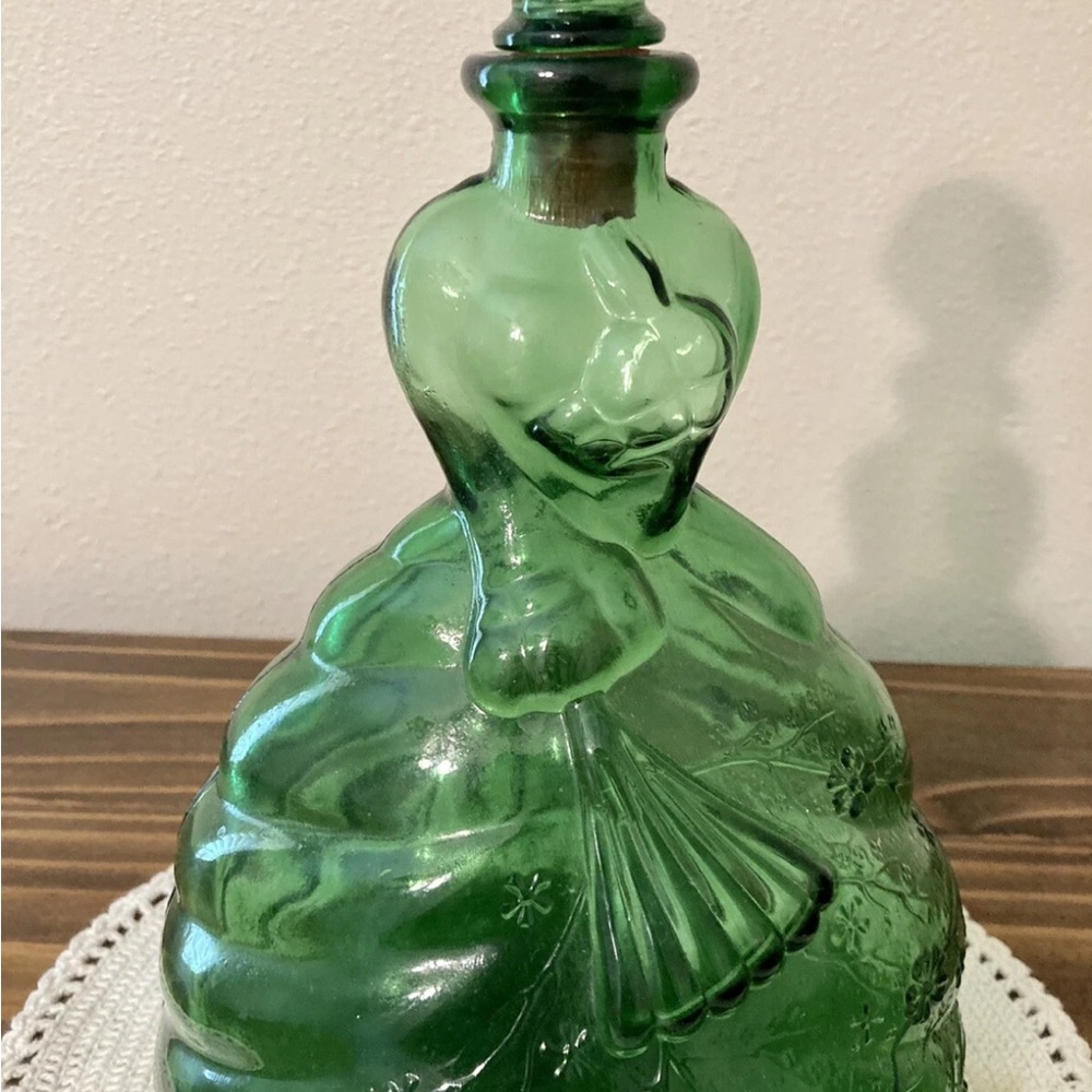 Vintage Empoli Emerald Green Victorian Lady Decanter Made in Italy 11 1/2” - Picture 6 of 11